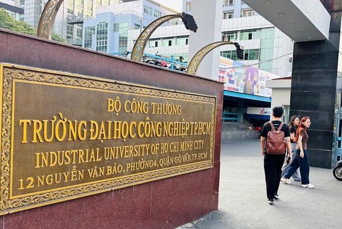 Trường Đại học Công nghiệp TP Hồ Chí Minh.