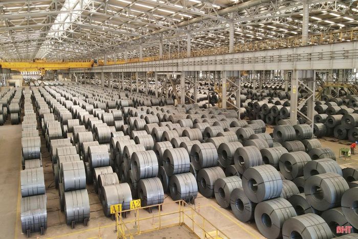 Công ty TNHH Gang thép Hưng nghiệp Formosa Hà Tĩnh đứng vị trí thứ 2 trong bảng xếp hạng 10 doanh nghiệp nộp thuế nội địa lớn nhất của Hà Tĩnh.