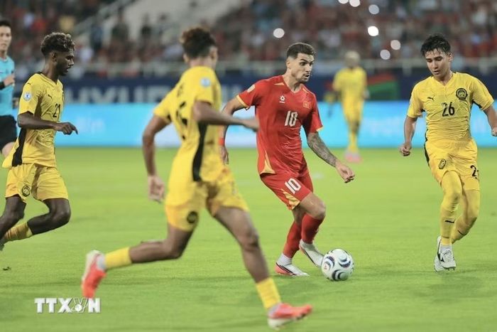 Hoàng Hên sẽ không thể góp mặt trong cuộc tái đấu Malaysia. (Ảnh: Minh Quyết/TTXVN)