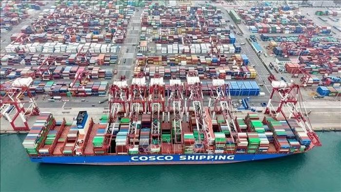Cảng hàng hóa Thanh Đảo, tỉnh Sơn Đông, Trung Quốc. Ảnh: THX/TTXVN