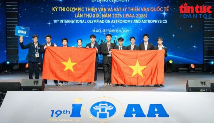 Các thí sinh Việt Nam tham dự IOAA 2026. Ảnh: LV