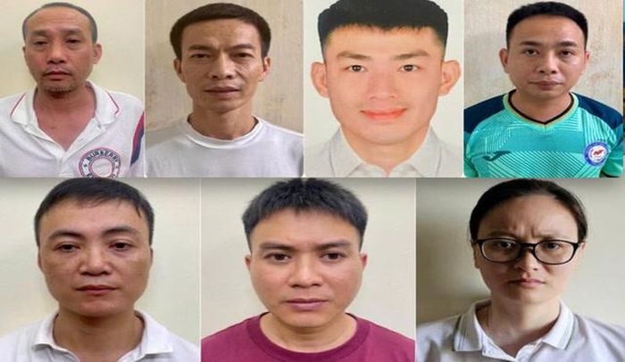 Tuấn "thần đèn" và đàn em bị bắt trong vụ án. 