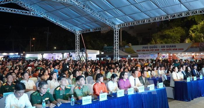 Đại biểu dự khai mạc “Ngày Văn hóa Việt Nam - Hàn Quốc năm 2026”. Ảnh: Văn Sĩ - TTXVN