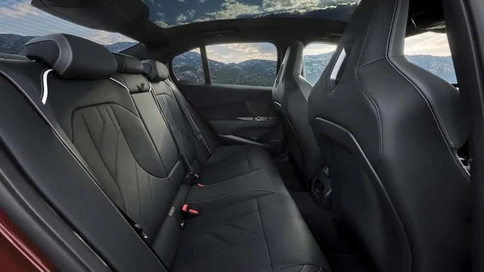 Nội thất của BMW M350 xDrive.
