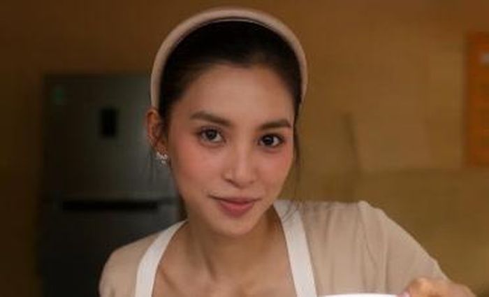 Tiểu Vy đảm nhận vai nữ chính trong Bộ Tứ Báo Thủ của Trấn Thành.