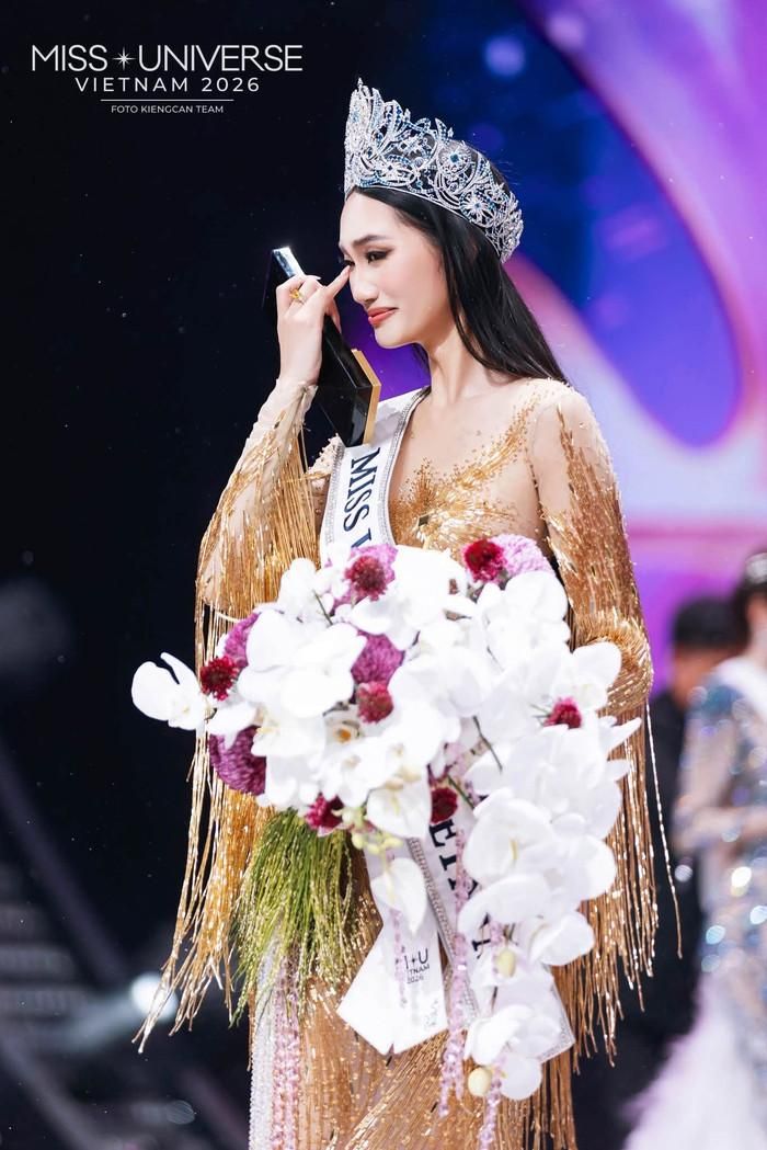Nguyễn Quỳnh Anh đăng quang Miss Universe Vietnam 2026.