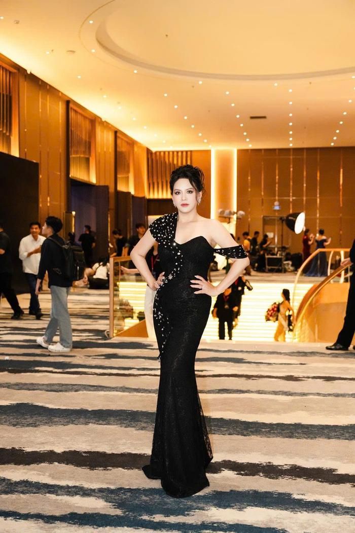 Doanh nhân An Võ xuất hiện xinh đẹp tại đêm chung kết Miss Universe Vietnam 2026