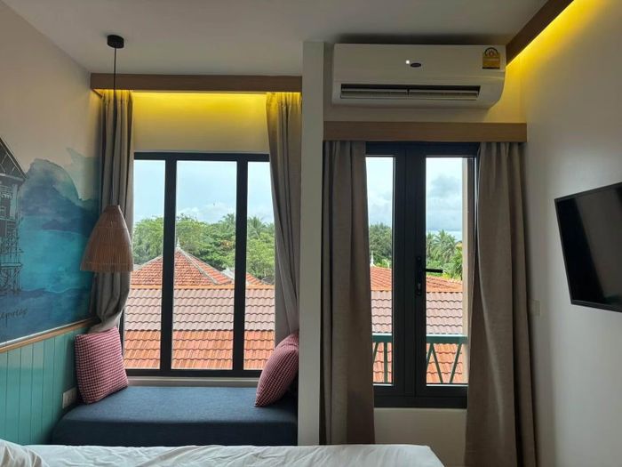 Khách sạn nhân vật lưu trú