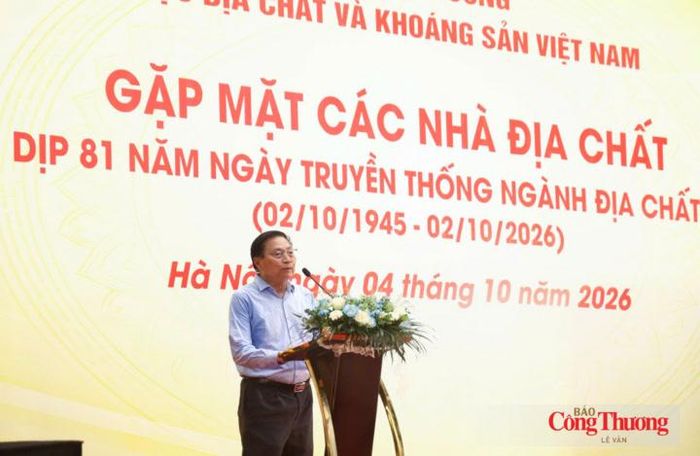 GS.TS Trần Nghi, Phó Chủ tịch Tổng hội Địa chất Việt Nam.
