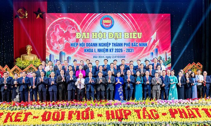  Các đồng chí lãnh đạo Trung ương, thành phố Bắc Ninh chúc mừng Ban Chấp hành Hiệp hội khoá I, nhiệm kỳ 2026 - 2031 ra mắt Đại hội. 