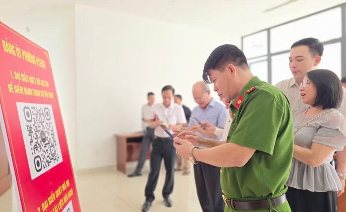  Phường Pleiku đẩy mạnh ứng dụng công nghệ số, hướng đến môi trường làm việc số. Ảnh: Bá Bính 