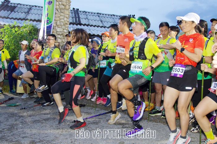 Các vận động viên xuất phát cự ly 22km.