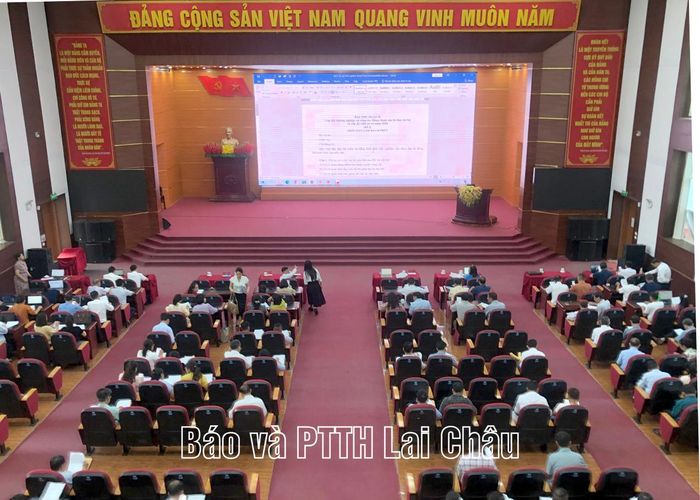 Quang cảnh lớp bồi dưỡng.