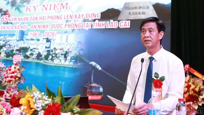 Đồng chí Phan Trung Bá - Phó Chủ tịch UBND tỉnh Lào Cai phát biểu tại lễ kỷ niệm.