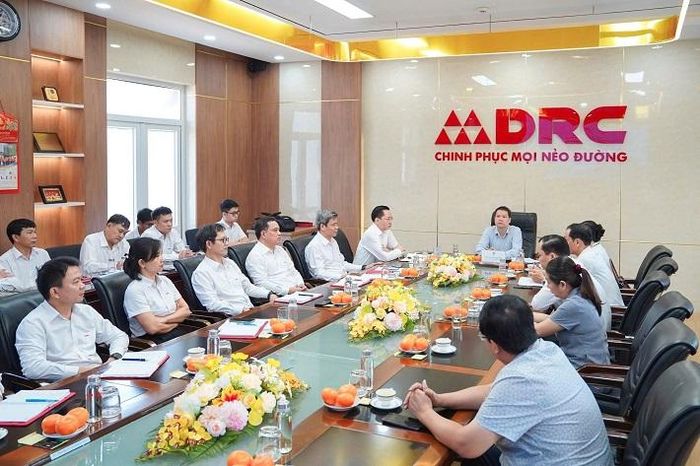 Toàn cảnh buổi làm việc giữa lãnh đạo TP. Đà Nẵng và DRC