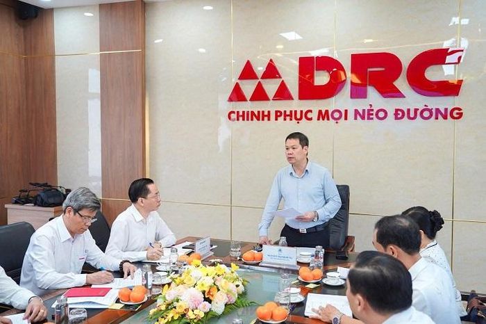 Ông Nguyễn Mạnh Hùng, Phó Bí thư Thành ủy, Chủ tịch UBND TP. Đà Nẵng nhấn mạnh việc đồng hành, hỗ trợ DRC tháo gỡ khó khăn, mở rộng thị trường và phát triển sản xuất