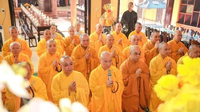 Ban Trị sự GHPGVN TP.Đà Nẵng dâng hương tưởng niệm Hòa thượng Thích Từ Tánh