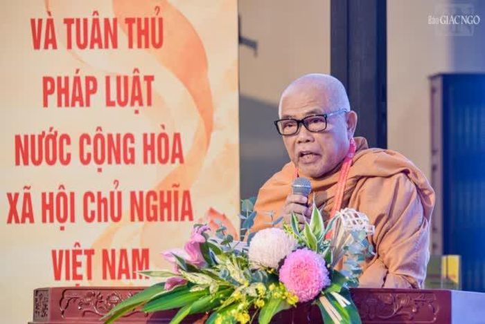 Hòa thượng Thích Giác Toàn phát biểu khai mạc