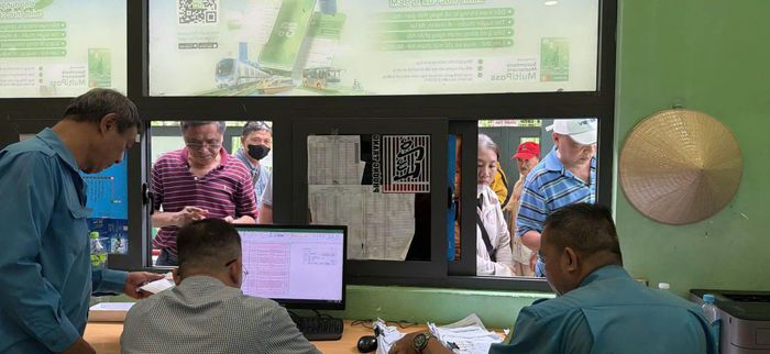 Công tác điều hành xe buýt từng bước chuyển từ hồ sơ giấy sang dữ liệu điện tử.