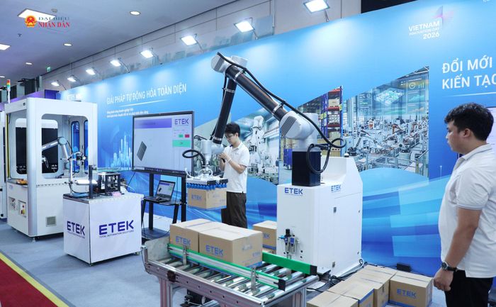 Công ty Công ty Cổ phần Giải pháp Tự động hóa ETEK giới thiệu công nghệ tự động hoá sản phẩm tại nhà máy