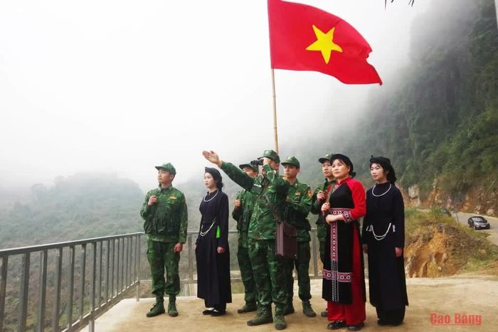 Tuần tra biên giới.