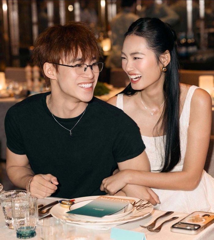 Quỳnh Anh và Neyun công khai chuyện tình cảm vào tháng 10/2025, sau thời gian nhiều lần xuất hiện cùng nhau.