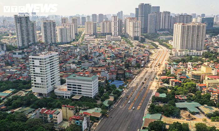 Tại khu vực Tây Hồ Tây, đoạn Vành đai 2,5 dài khoảng 582 m thảm nhựa và thông xe kỹ thuật. Tuyến đường này kết nối khu đô thị Tây Hồ Tây, khu Đoàn Ngoại giao và Khu đô thị Nam Thăng Long.