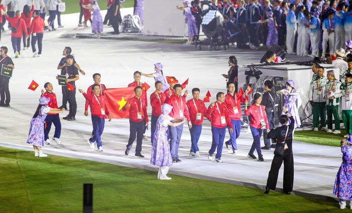 Đoàn thể thao Việt Nam kết thúc ASIAD 2026 với 3 HCV, 3 HCB và 19 HCĐ. Thành tích này chưa đạt chỉ tiêu đề ra trước ngày lên đường nhưng thể thao Việt Nam vẫn chứng kiến điểm sáng từ một số môn như Karate, Cầu mây hay nỗ lực của Boxing.