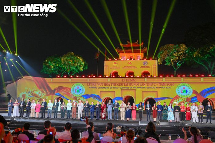 Lễ hội năm nay diễn ra trong dịp Việt Nam kỷ niệm 50 năm gia nhập UNESCO. Đây cũng là thời điểm mà các giá trị di sản, nghệ thuật biểu diễn, điện ảnh, thời trang, ẩm thực và du lịch của nhiều quốc gia cùng được giới thiệu trong một không gian chung tại Hà Nội.