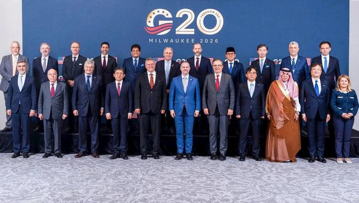 Các Trưởng đoàn và Bộ trưởng đại diện các quốc gia G20 chụp ảnh chung ở Hội nghị Bộ trưởng Thương mại G20 tại Milwaukee (Mỹ). Ảnh: USTR