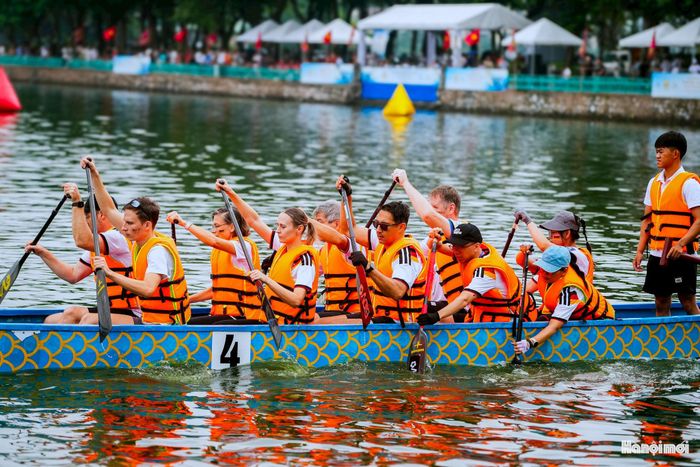 “Giải cũng ngày càng nhận được sự quan tâm, tin tưởng của bạn bè trong nước và quốc tế. Nhiều đội đua, cơ quan ngoại giao, tổ chức quốc tế và doanh nghiệp đã gắn bó, đồng hành cùng giải qua nhiều mùa, coi đây là điểm hẹn giao lưu thường niên tại Hà Nội. Các hoạt động của giải được báo chí, truyền thông trong nước và quốc tế đưa tin rộng rãi để du khách hiểu thêm về Thủ đô Hà Nội nghìn năm văn hiến - thành phố vì hoà bình, thành phố sáng tạo, thân thiện và mến khách tới bạn bè năm châu. Góp phần quảng bá văn hoá, phát triển du lịch của Thủ đô gắn với mục tiêu theo Nghị quyết 80-NQ/TW về phát triển văn hoá Việt Nam và Nghị quyết 26-NQ/TW về phát triển du lịch” - ôn Phạm Tuấn Long cho biết thêm.