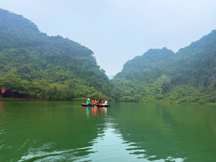 Danh thắng Tràng An ấn tượng với chuyên gia quốc tế về nỗ lực bảo tồn hiệu quả. Ảnh: Kiều Thoan Thu