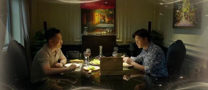 Tùng đã có những thỏa thuận với Vương trong cuộc gặp riêng tư. Ảnh VTV