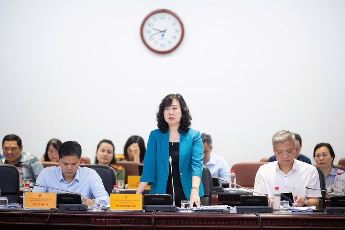 Ủy viên Ban Chấp hành Trung ương Đảng, Bộ trưởng Bộ Y tế Đào Hồng Lan phát biểu. Ảnh:Quochoi.vn