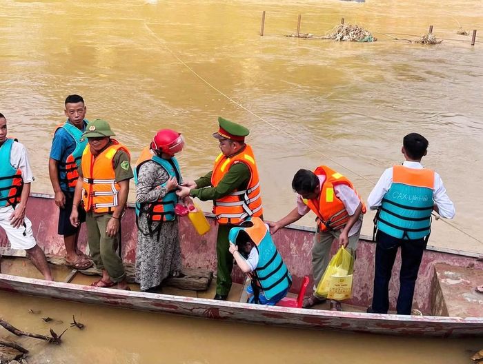 Lực lượng Công an cơ sở bảo đảm an toàn tuyệt đối cho nhân dân trong thiên tai