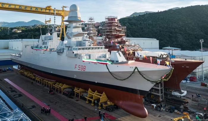 Hiện tại Tập đoàn Fincantieri đang đóng các tàu FREMM mới cho Hải quân Ý và có hợp đồng chế tạo FREMM EVO cho Bồ Đào Nha, dẫn đến tiến độ khá gấp rút, dự kiến ​​các nhà máy của Fincantieri sẽ giao 5 chiến hạm trong vòng 4 năm.