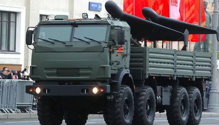 Ukraine cũng chưa công bố bằng chứng cho thấy một cột điện cao thế đã bị phá hủy bởi loại UAV này. Chưa rõ Nga đã chế tạo bao nhiêu chiếc và liệu KRSN có được triển khai trên quy mô lớn hay không.