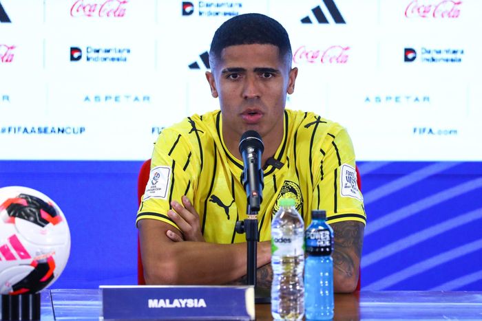 Sự xuất hiện của Bergson da Silva cũng giúp hàng công Malaysia có thêm một điểm tựa.