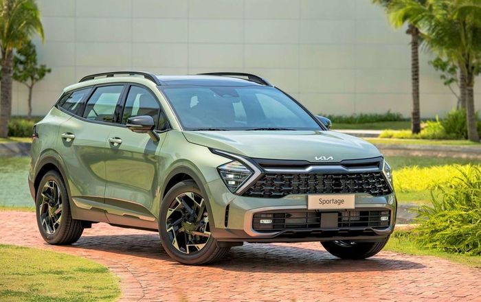 Kia Sportage màu JUG từng gây sốt thị trường với thiết kế thời trang, màu ngoại thất nổi bật. Ảnh: Thaco.