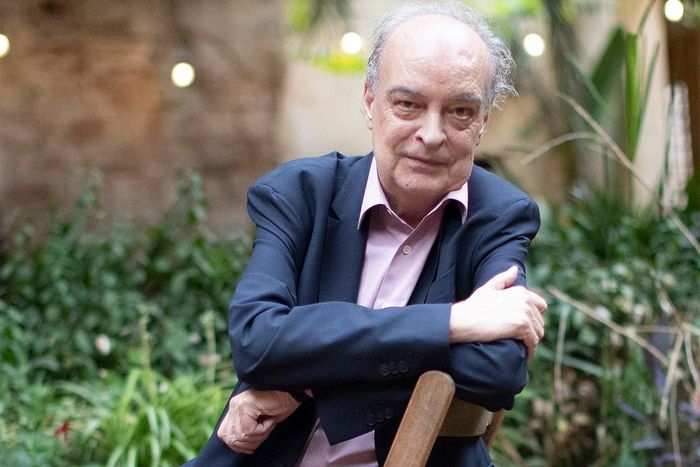  Tiểu thuyết gia người Tây Ban Nha Enrique Vila-Matas. 