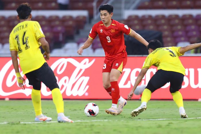 FIFA ASEAN Cup cho thấy tuyển Việt Nam cần nhìn xa hơn những thành tích đối đầu và danh hiệu trong khu vực để đánh giá đúng sức mạnh của mình.