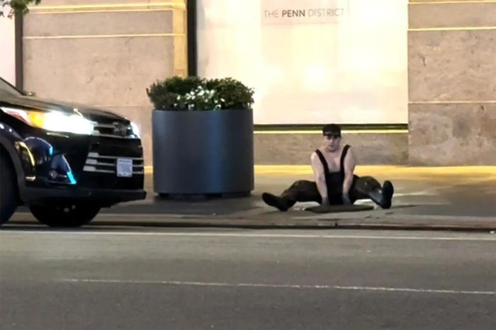  Sở cảnh sát New York (NYPD) đang điều tra một đoạn video mới ghi lại cảnh nhiều người chui ra từ một miệng cống ở thành phố New York. Ảnh: New York Post. 