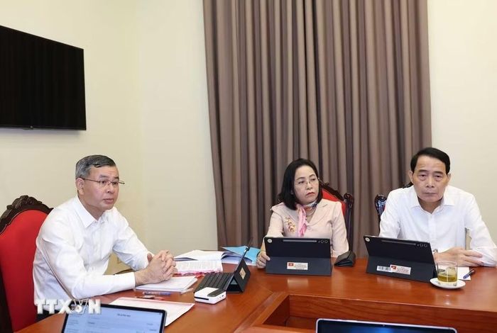  Các đại biểu thảo luận tại tổ. Ảnh: Thống Nhất/TTXVN. 