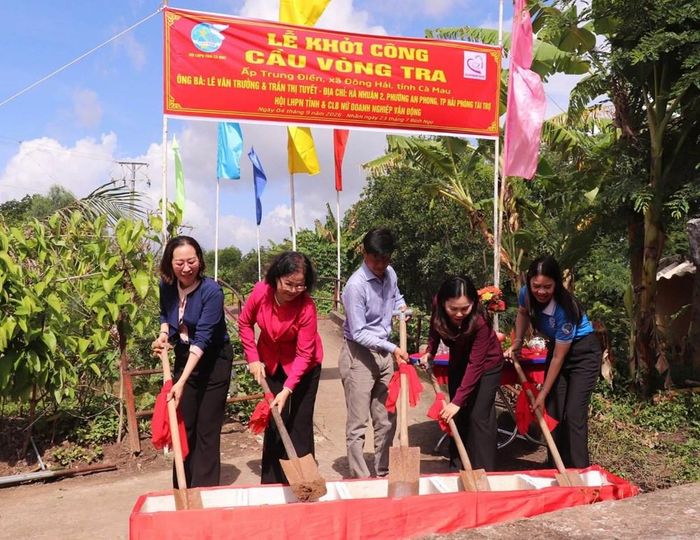 Khởi công xây cầu nông thôn trên địa bàn xã Đông Hải, tỉnh Cà Mau vào tháng 9.2026, từ nguồn vận động xã hội hóa. Ảnh: Hội LHPN tỉnh Cà Mau