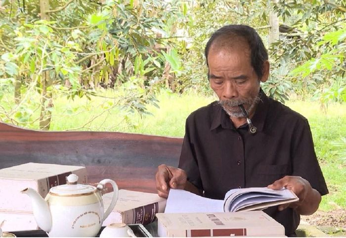Nghệ nhân Mấu Quốc Tiến - người dày công sưu tầm, nghiên cứu sử thi Raglai