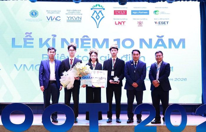 Đội The Mis 227 (Trường Đại học Luật Hà Nội) đoạt Quán quân cuộc thi
