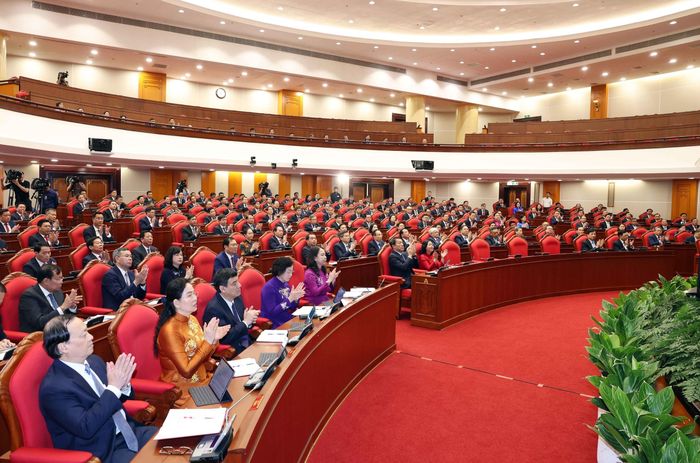 Các đại biểu dự khai mạc Hội nghị lần thứ tư Ban Chấp hành Trung ương Đảng khóa XIV. Ảnh: Thống Nhất - TTXVN