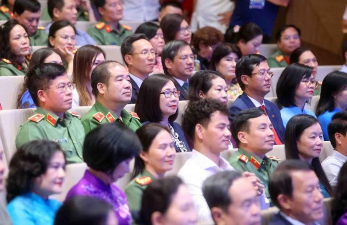Các đại biểu tham dự Chương trình