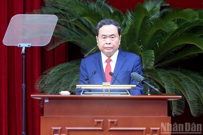 Đồng chí Trần Thanh Mẫn, Ủy viên Bộ Chính trị, Chủ tịch Quốc hội điều hành phiên khai mạc hội nghị. (Ảnh: ĐĂNG KHOA)