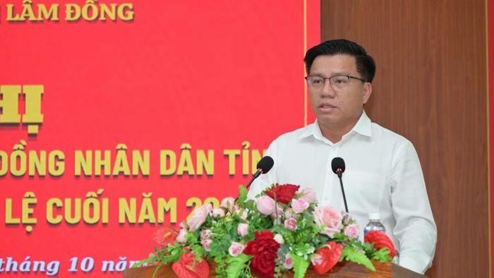 Ông Nguyễn Hữu Trung, Chủ tịch Ủy ban nhân dân phường Bình Thuận phát biểu. (Ảnh: QUÝ NGỌC)